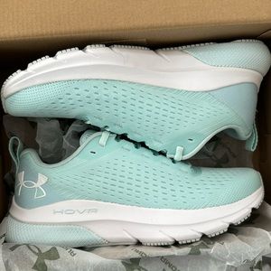 NWT Under Armour HOVR Turbulence Running shoes size 8.5 | aquamarine color